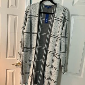 Apt. 9 duster sweater. New, with tags. Grey plaid like pattern. Size M.